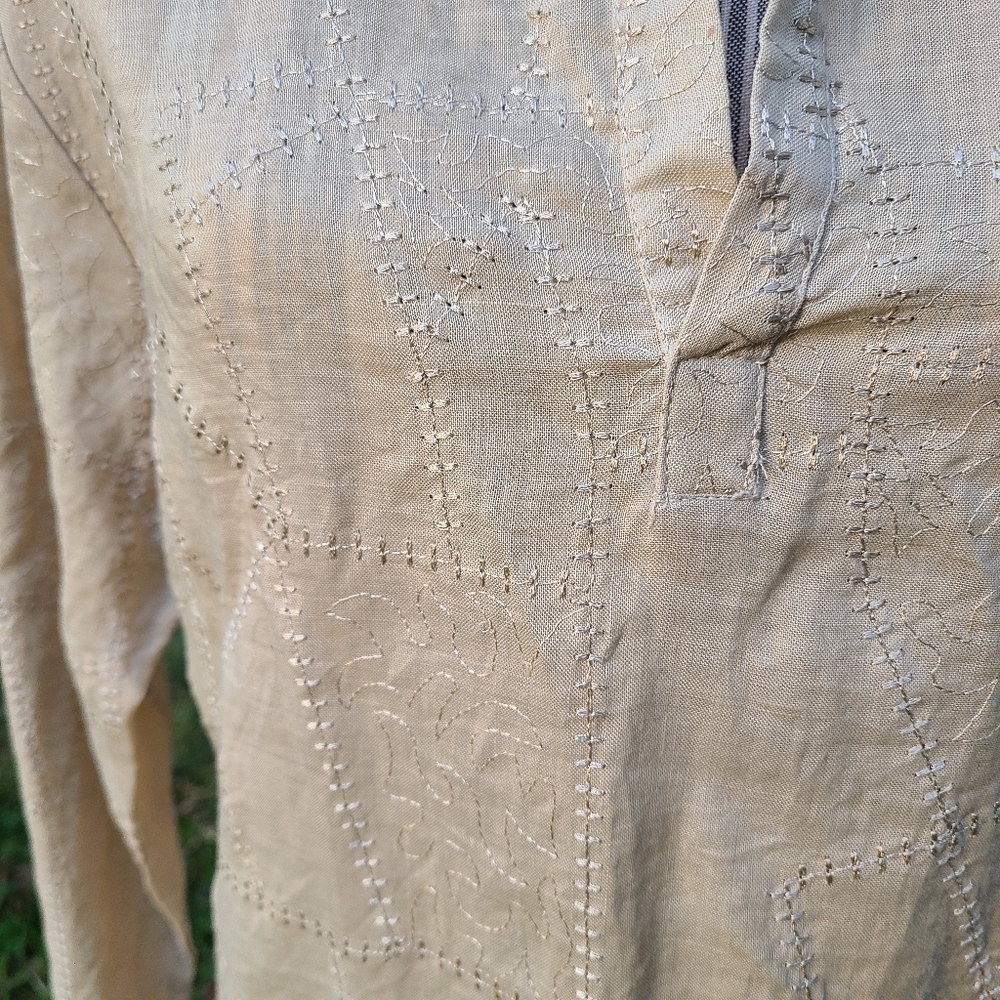 Positano Embroidered Linen Blouse - Picture 6 of 9
